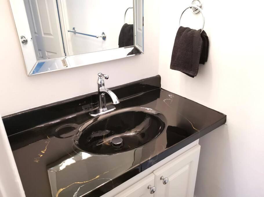 Old Quebec - Les Suites Montcalm #2 - Free Parking Chambre photo